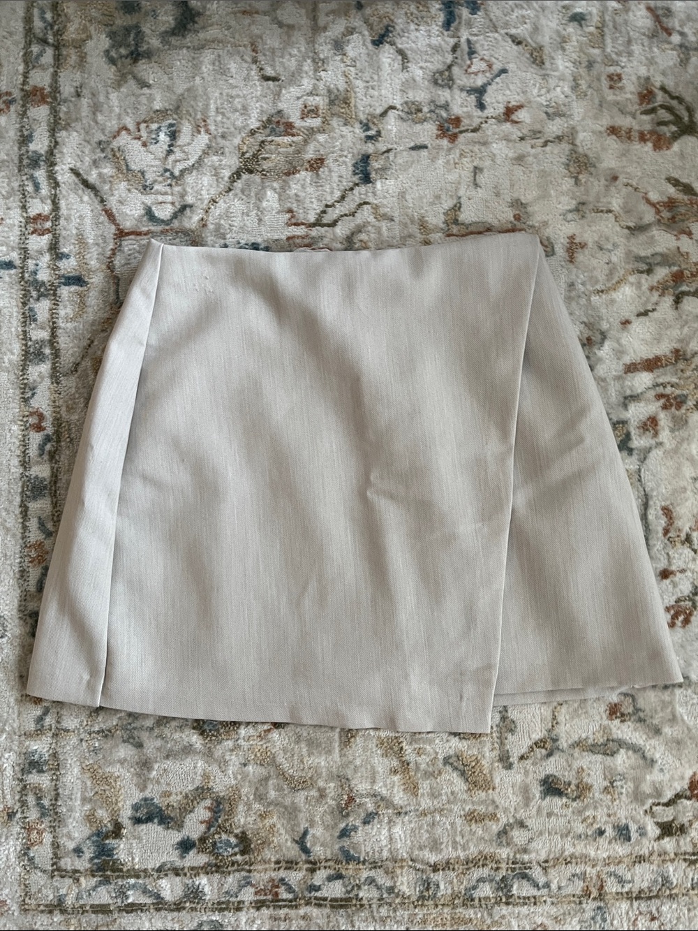 Abercrombie & Fitch Cream Mini Skirt